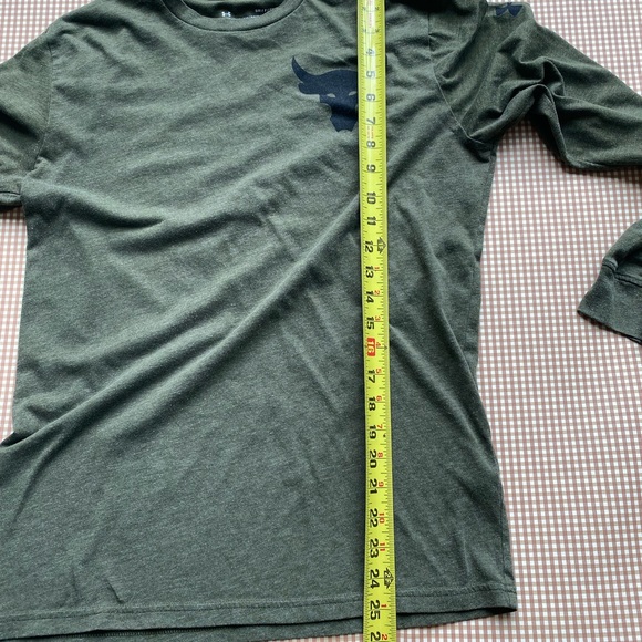Under Armour Dwayne Johnson long sleeve shirt. Small - Picture 8 of 11